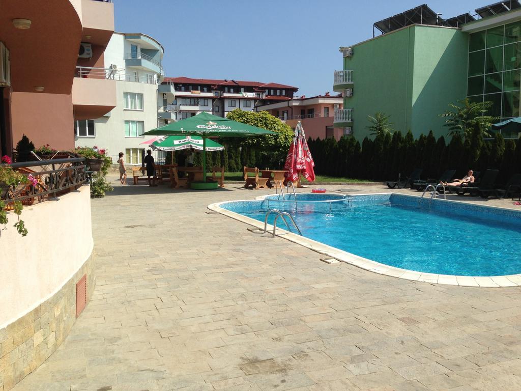 Femili Hotel Diveda Sveti Vlas Eksteriør bilde