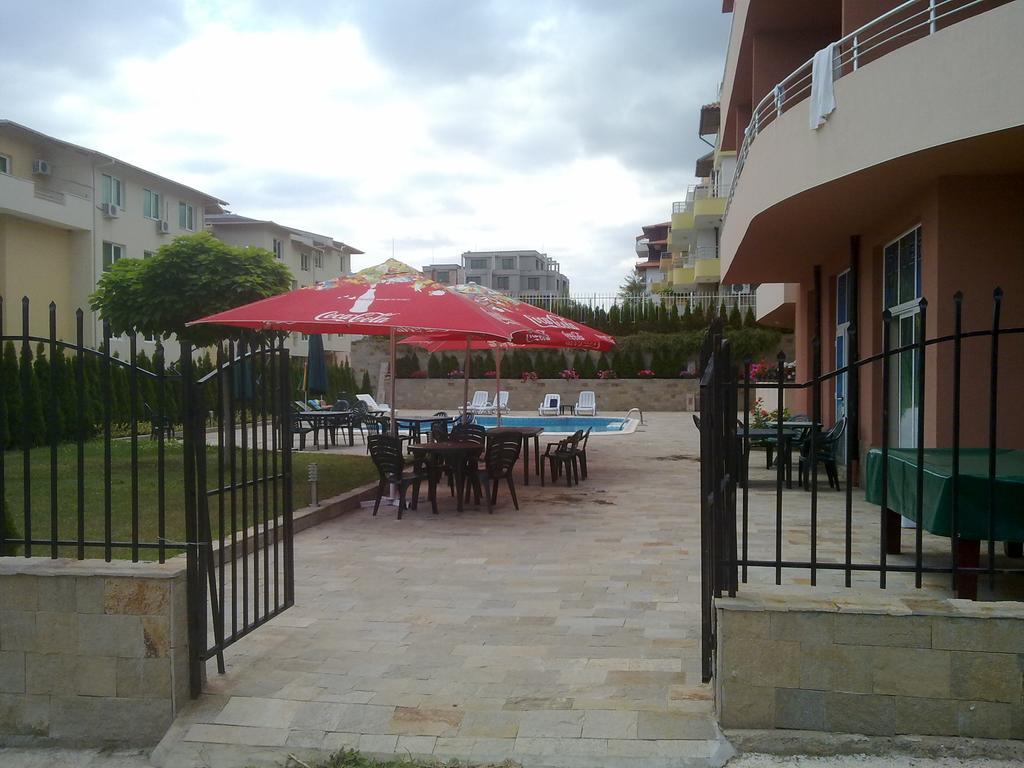 Femili Hotel Diveda Sveti Vlas Eksteriør bilde