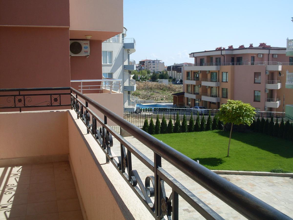 Femili Hotel Diveda Sveti Vlas Eksteriør bilde